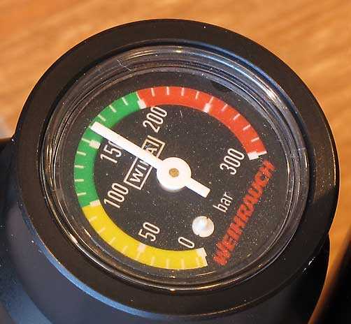 [تصویر: 06-27-11-05-HW-100-SFSB-precharged-pneum...ometer.jpg]