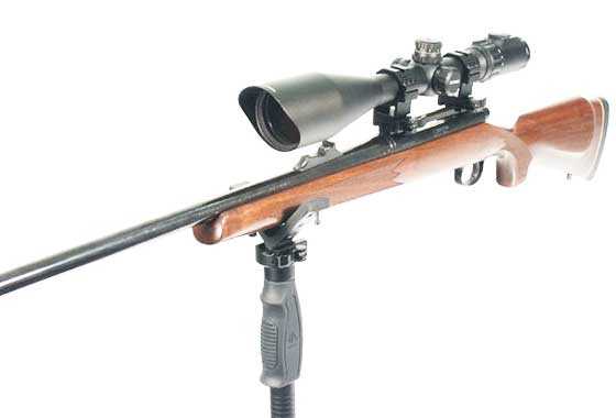 UTG Monopod V-rest and camera adapter rifle