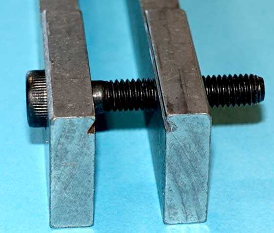 Rail Lock compressor rails