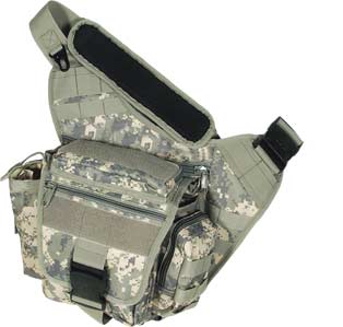 UTG Multi-Functional Tactical
Messenger Bag, Army Digital
