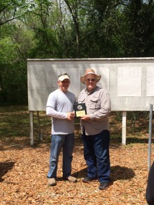 Paul presenting Bob Dye with the Hunter Pistol 1st Place award