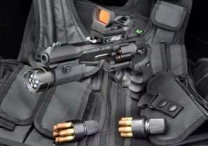Going totally tactical, the Umarex S&W 327 TRR8 can be fully equipped with optics on the top rail, and tactical light/laser on the integral barrel rail.