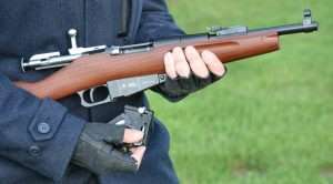 The Gletcher box magazine is easy to exchange for a quick reload.