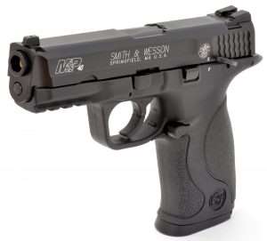 Were it not for the white lettering, and a .177 caliber barrel recessed just behind the .40 S&W-sized muzzle opening, it is hard to tell the Umarex S&W M&P40 air pistol from the S&W cartridge models.