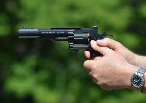 Staging the hammer requires practice and a trigger pull that rotates the cylinder and locks the hammer part way back, allowing a longer time to sight before pulling the trigger the rest of the way to fire the gun. Most of the CO2 models based on actual cartridge guns can stage their hammers like the Umarex S&W 327 TRR8 shown.