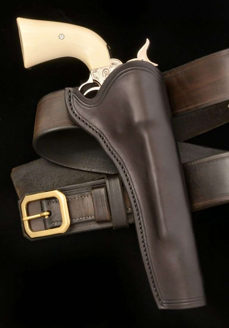 7-1/2 inch Umarex Colt Peacemakers shows how well wet forming contours the holster...