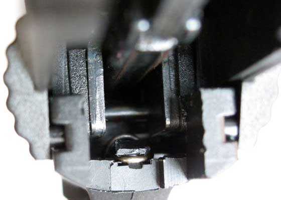 06-08-10-03-browning-recoil-rails