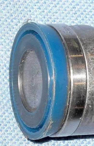 spring piston seal detail