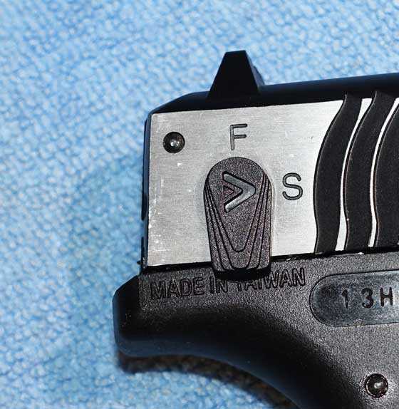 Bersa BB pistol safety