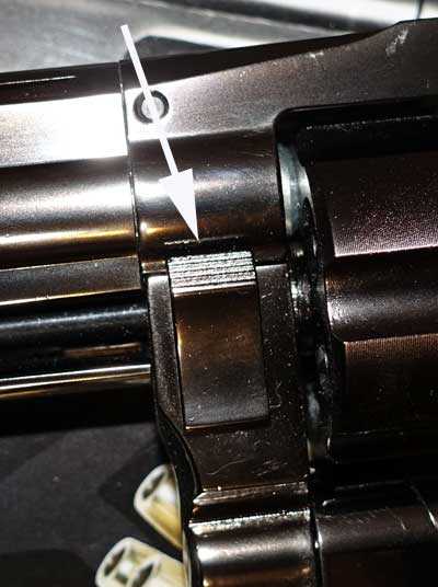 Dan Wesson pellet revolver cylinder release
