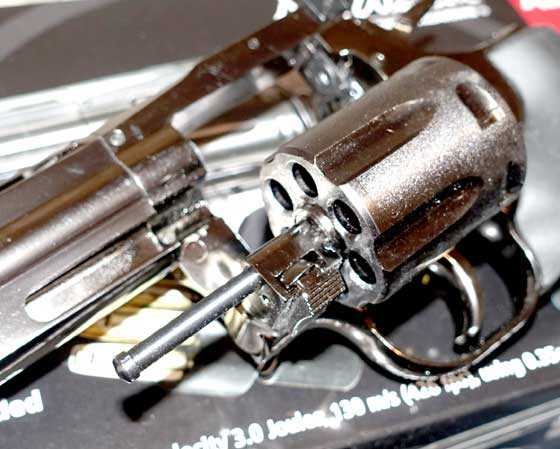 Dan Wesson pellet revolver cylinder out