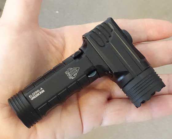 UTG Compact Defense light hand