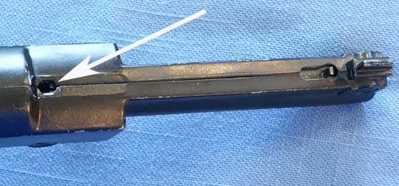 Crosman V-300 oil hole