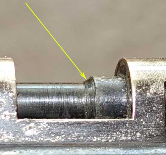 Benjamin 310 bolt detail