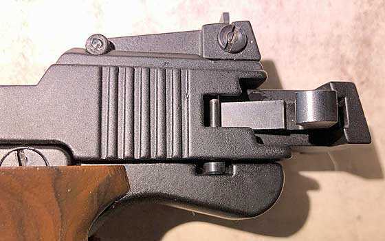 SW 790 bolt release