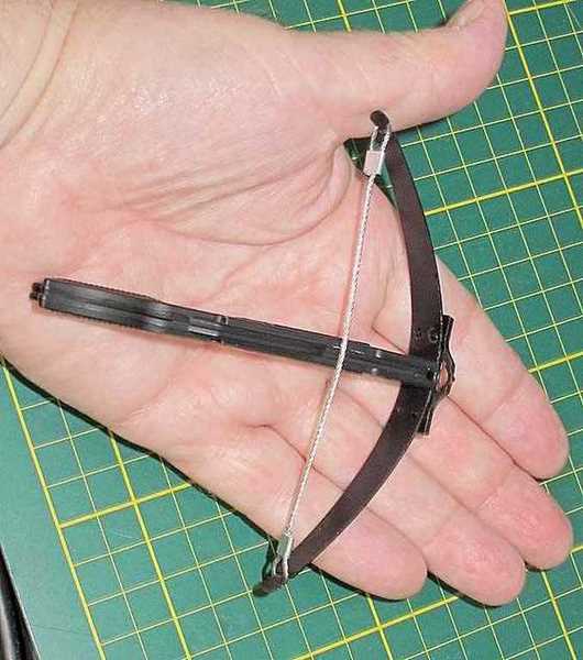 crossbow hand