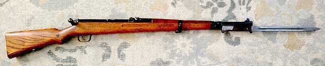 Vz 35 rifle with bayonet
