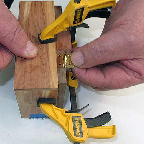 Vessel hinge jig