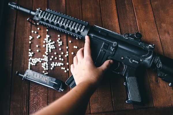 Airsoft air rifle and airsoft bbs