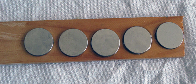 watch magnet strip