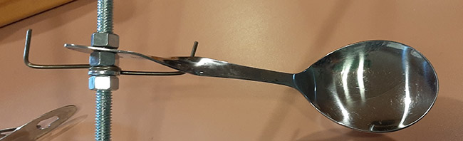 dueling tree spoon setup-2