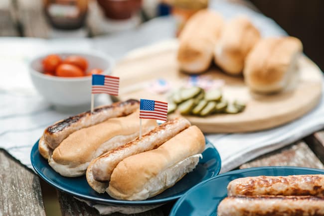 fourth of july picnic with hotdogs