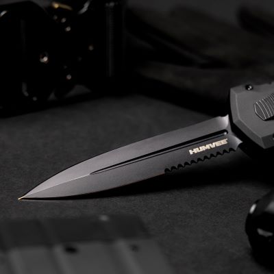 BLADE MATERIAL