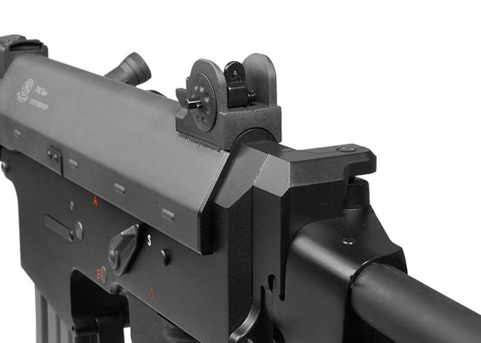 FN Herstal FNC, Image 9
