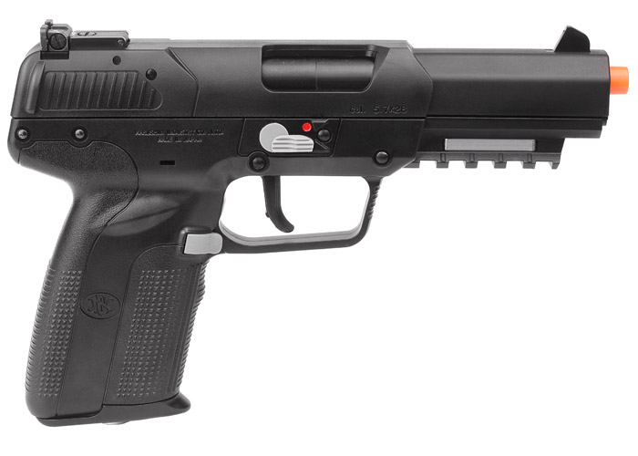 FN Herstal Five-Seven, Image 2